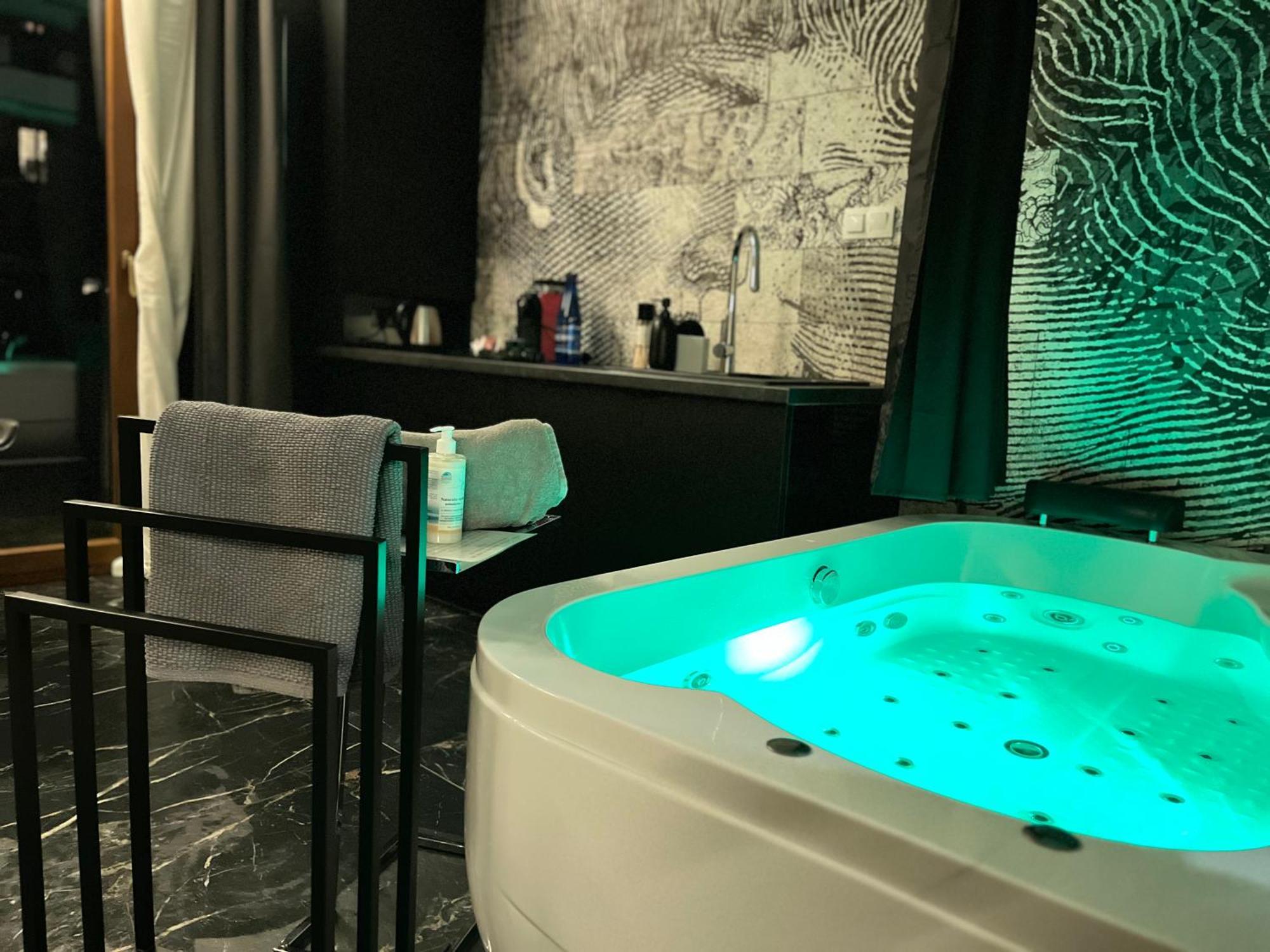 Jacuzzi Rakowicka Top Apartments Krakow Exterior photo